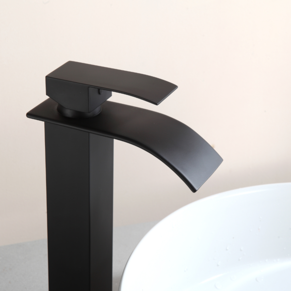 Torneira De Água Fria Cascata Média Para Banheiro - Imagem 3